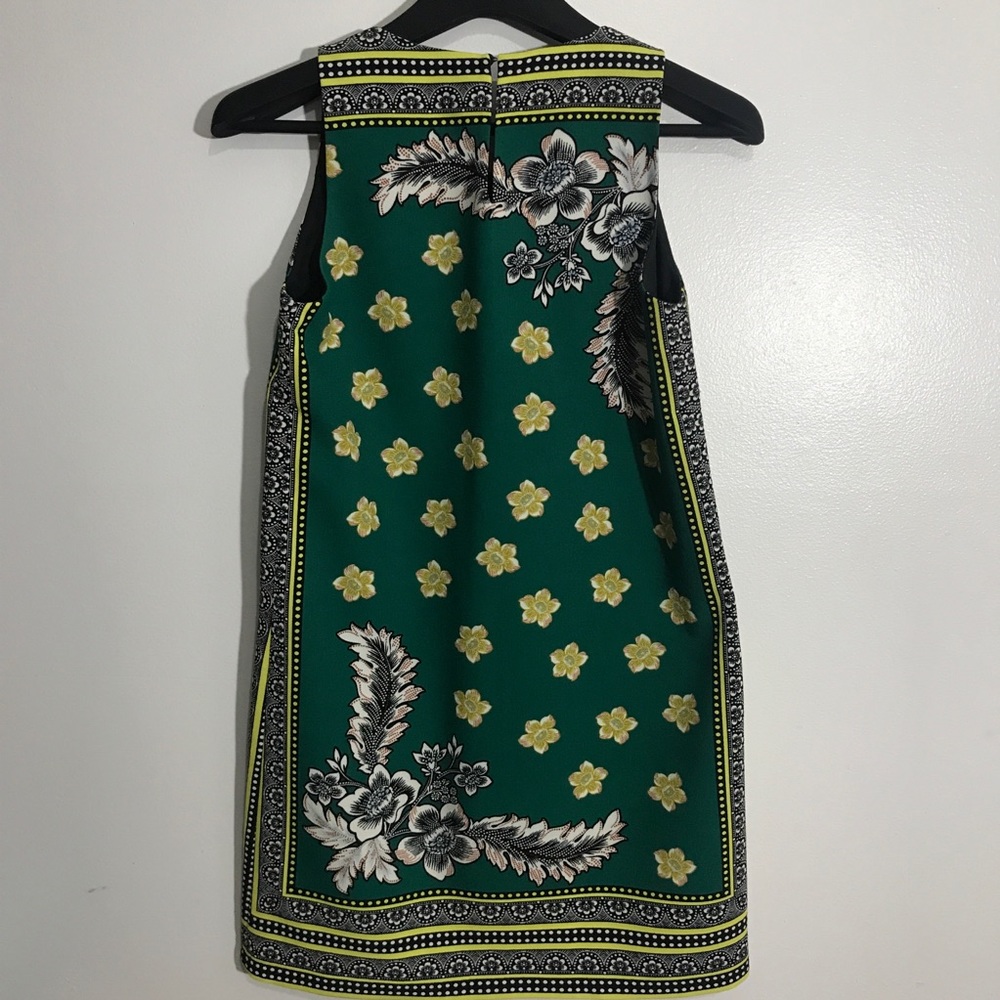 Summer Short Straight Green Flower Dress Zara XS
